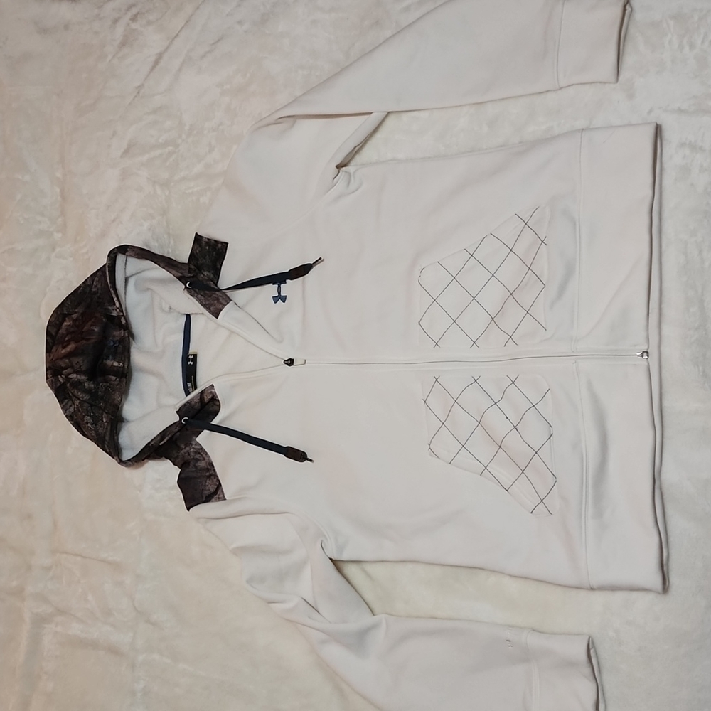 Under Armor Mossy Oak white and camo zip up Hoodie